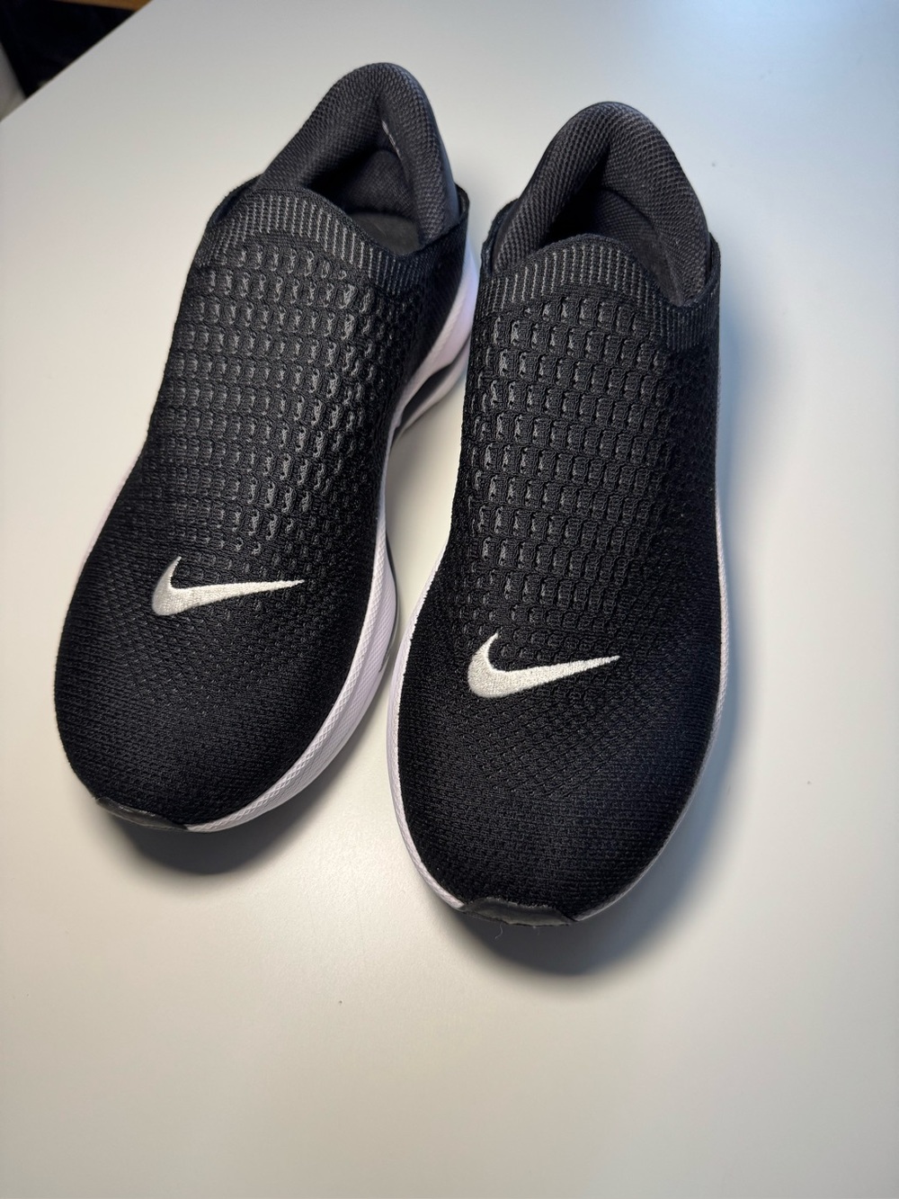 Nike Reina EasyOn Laceless Hands Free Flyknit Shoes Women’s size 7.5 - Picture 4 of 15
